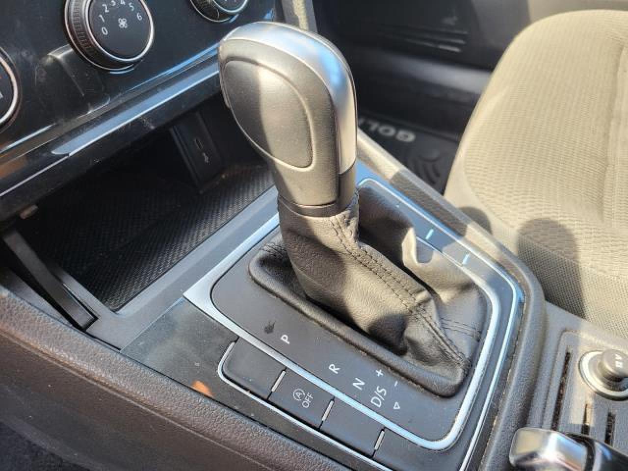 2021 Volkswagen Golf COMFORTLINE Photo11
