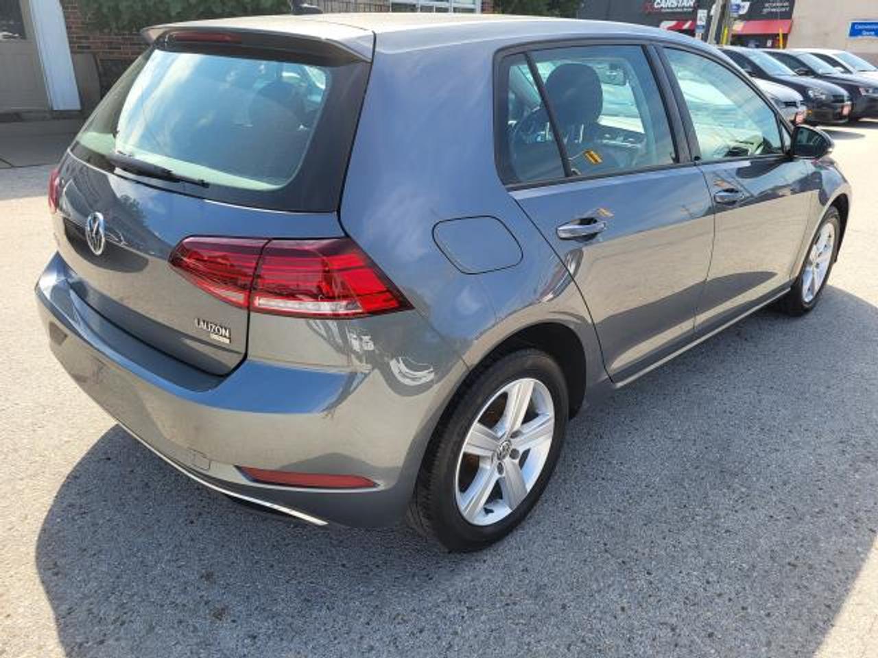 2021 Volkswagen Golf COMFORTLINE Photo2