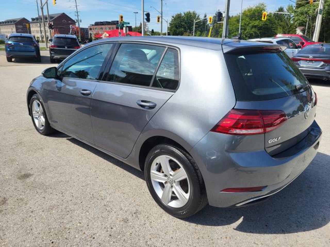 2021 Volkswagen Golf COMFORTLINE Photo4