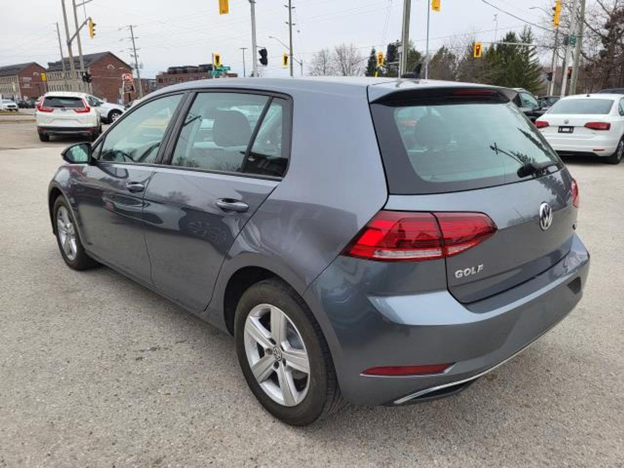 2021 Volkswagen Golf COMFORTLINE Photo4