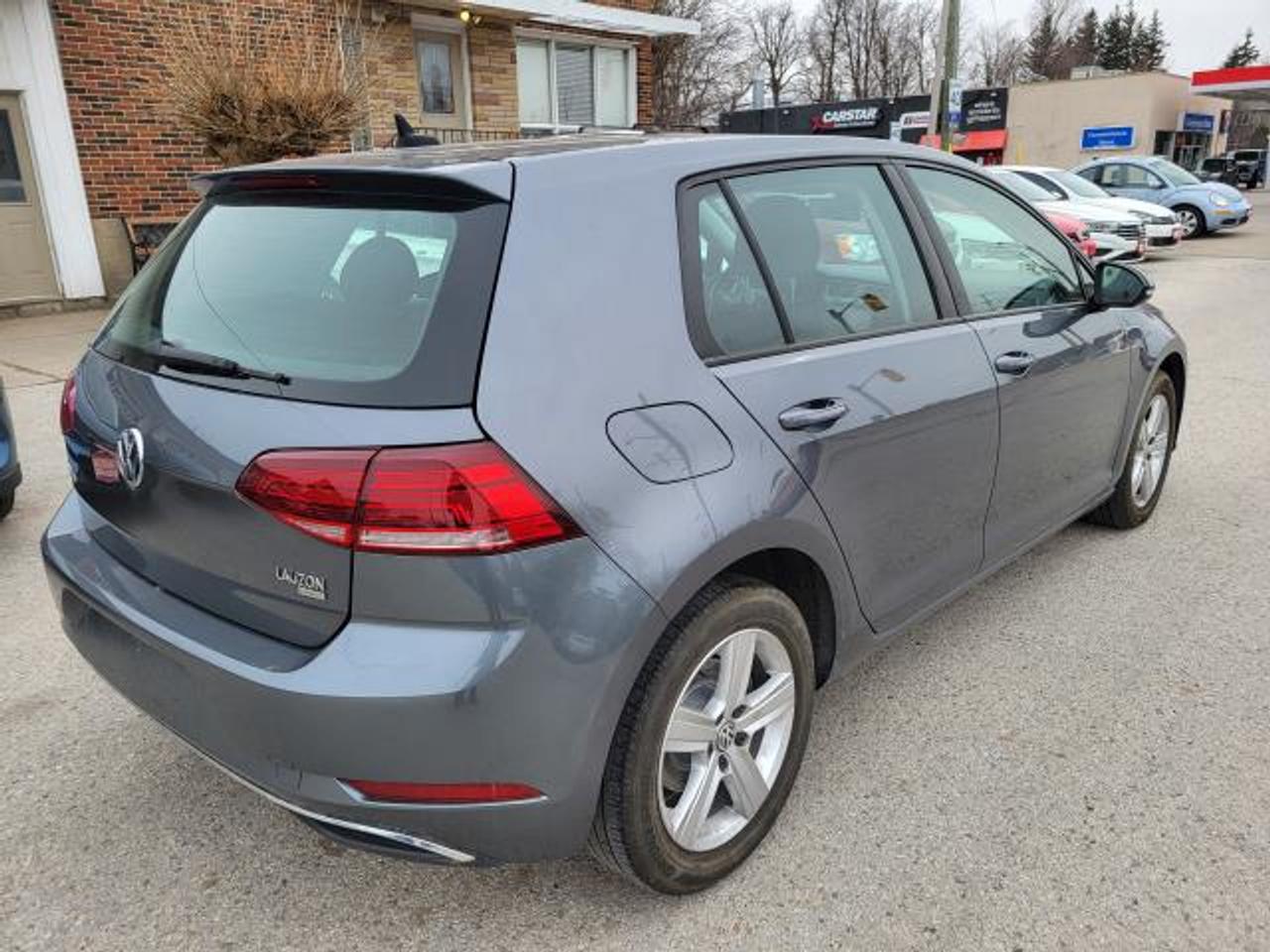 2021 Volkswagen Golf COMFORTLINE Photo2