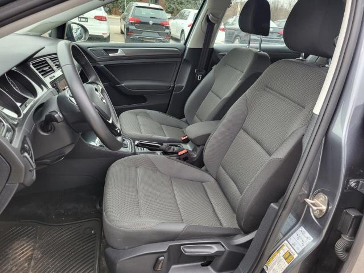 2021 Volkswagen Golf COMFORTLINE Photo