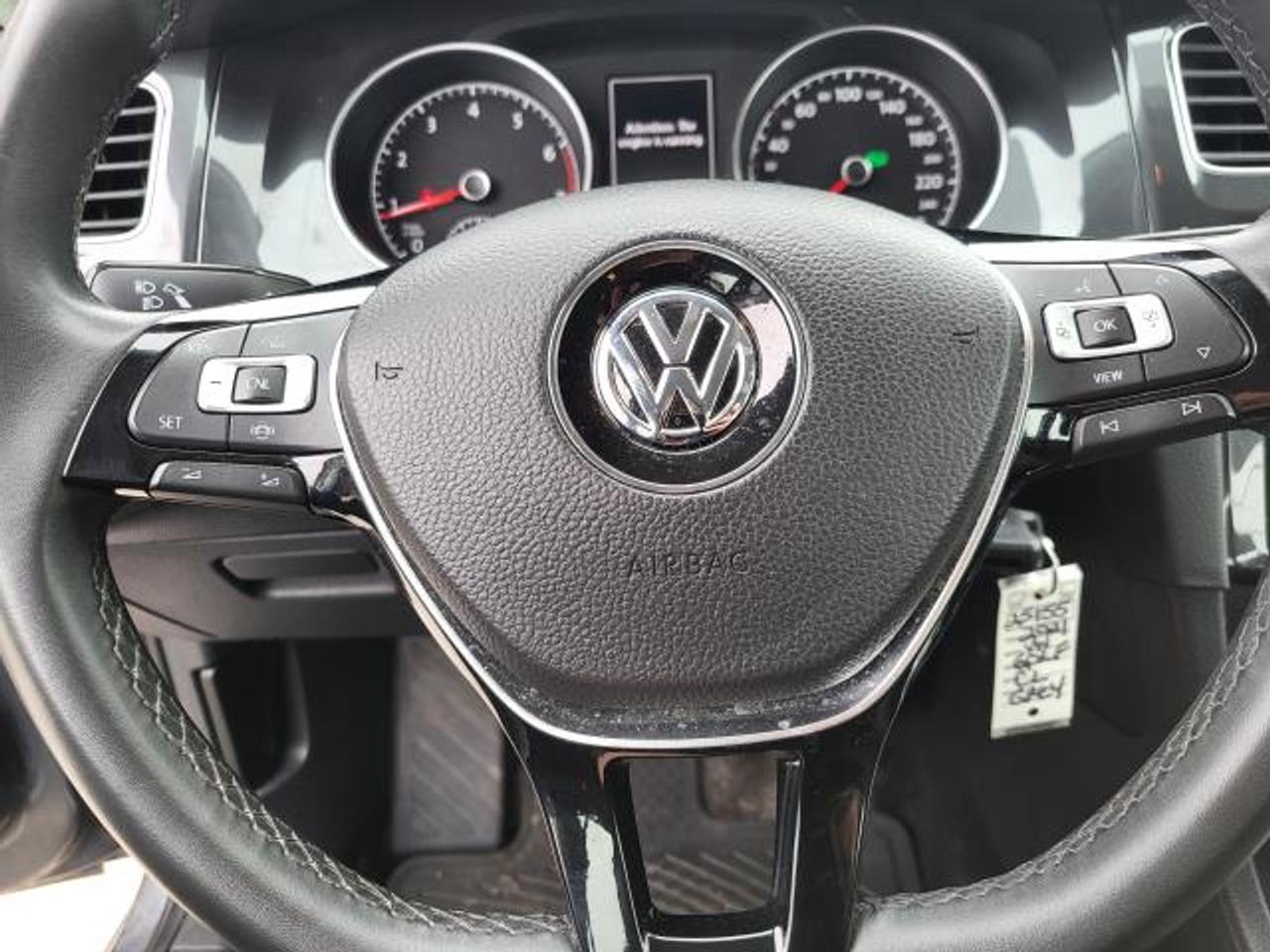 2021 Volkswagen Golf COMFORTLINE Photo