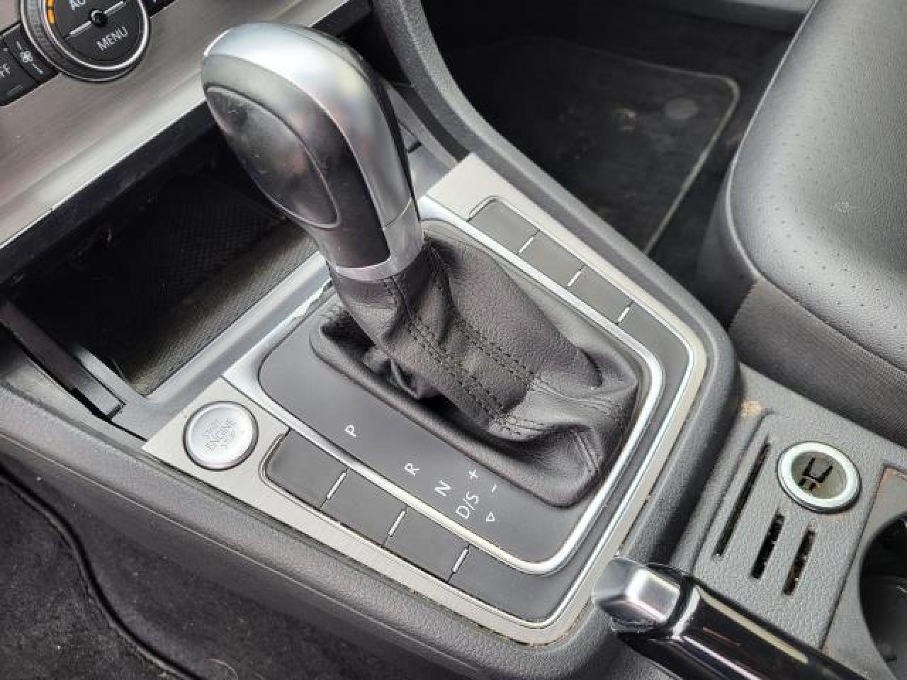 2017 Volkswagen Golf COMFORTLINE Photo11