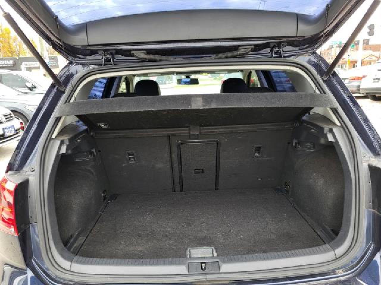 2017 Volkswagen Golf COMFORTLINE Photo16