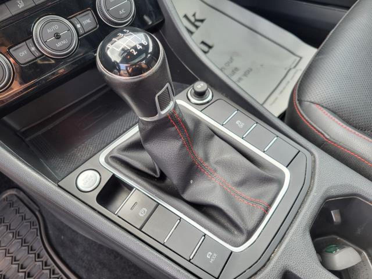 2020 Volkswagen Jetta GLI Photo34