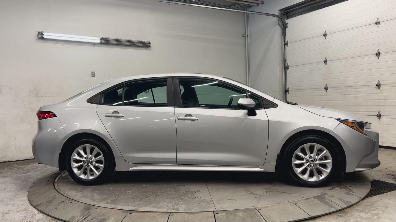 2022 Toyota Corolla LE UPGRADE |SUNROOF | ALLOYS | CARPLAY | HTD SEATS Photo