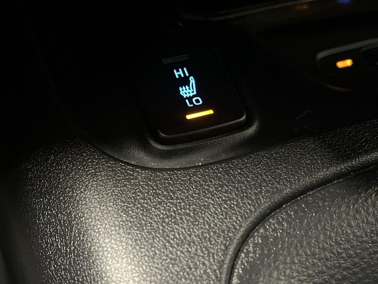 2022 Toyota Corolla LE UPGRADE |SUNROOF | ALLOYS | CARPLAY | HTD SEATS Photo