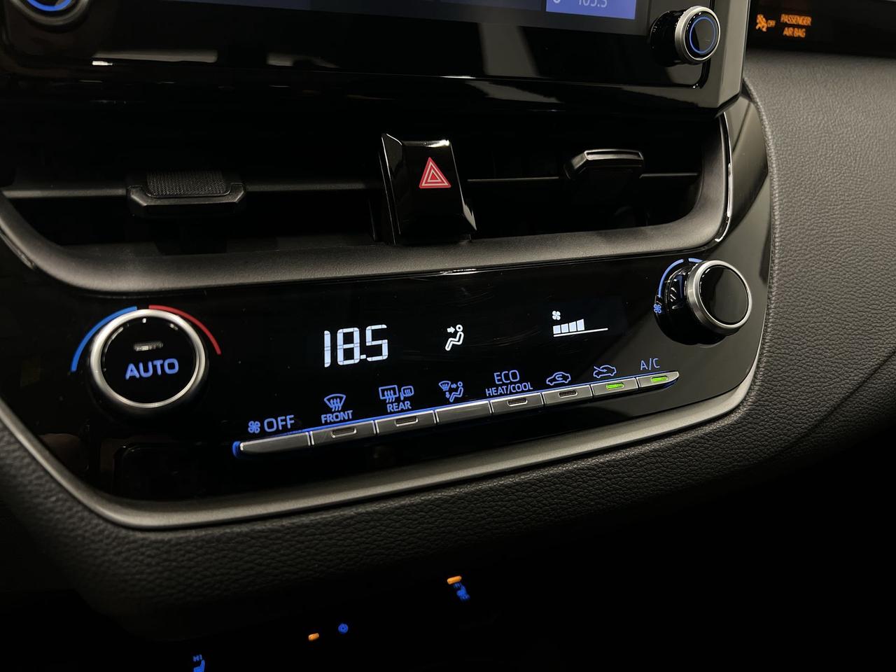 2022 Toyota Corolla LE UPGRADE |SUNROOF | ALLOYS | CARPLAY | HTD SEATS Photo