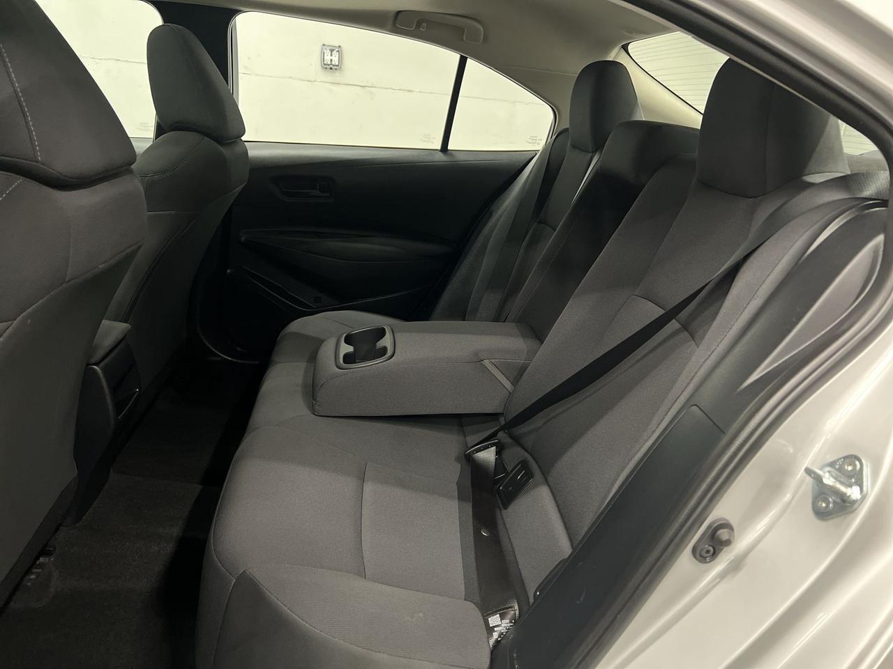 2022 Toyota Corolla LE UPGRADE |SUNROOF | ALLOYS | CARPLAY | HTD SEATS Photo