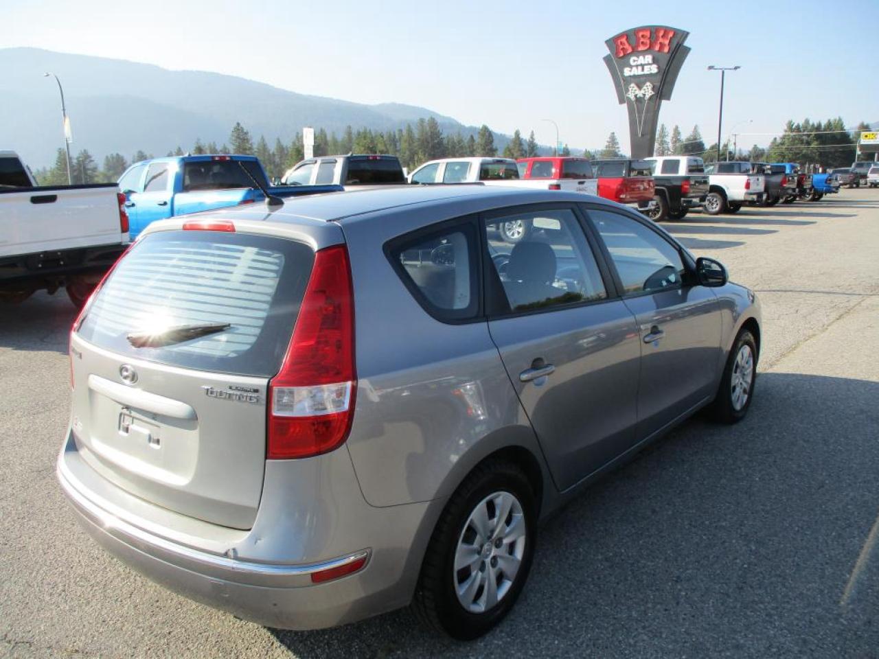 2012 Hyundai Elantra Touring GLS HATCHBACK - Photo #5