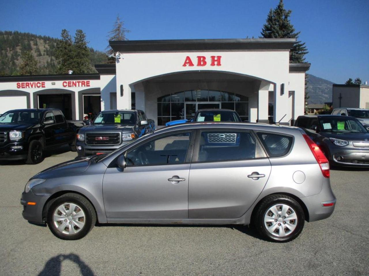 2012 Hyundai Elantra Touring GLS HATCHBACK Photo2