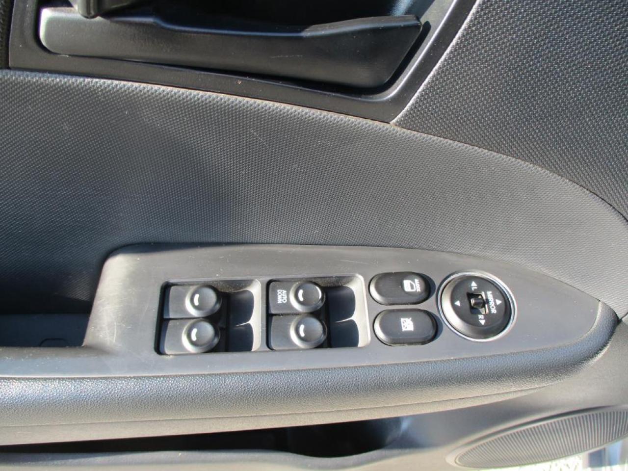 2012 Hyundai Elantra Touring GLS HATCHBACK - Photo #9