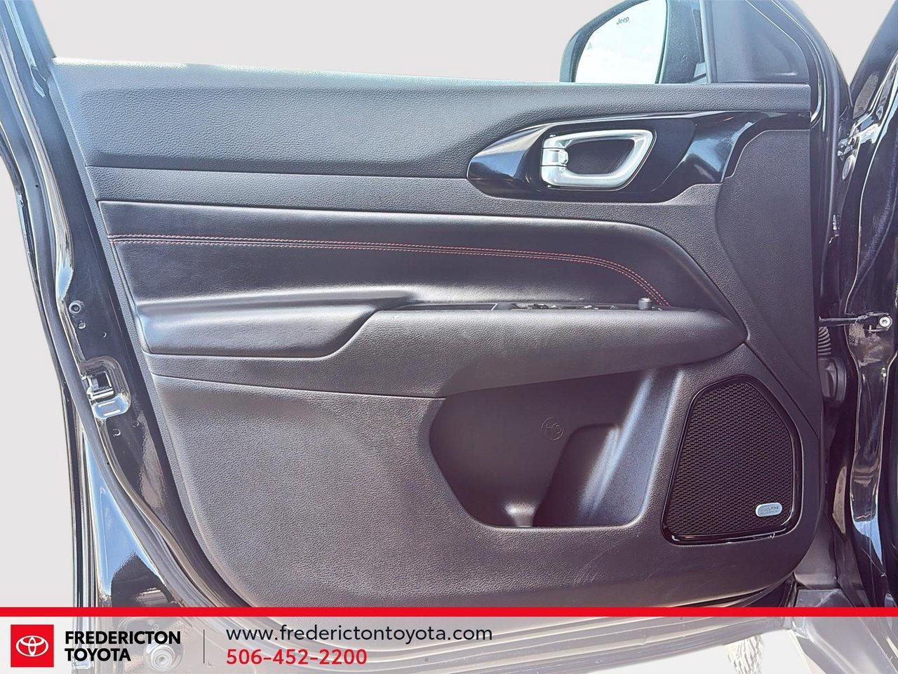 2024 Jeep Compass Trailhawk Photo