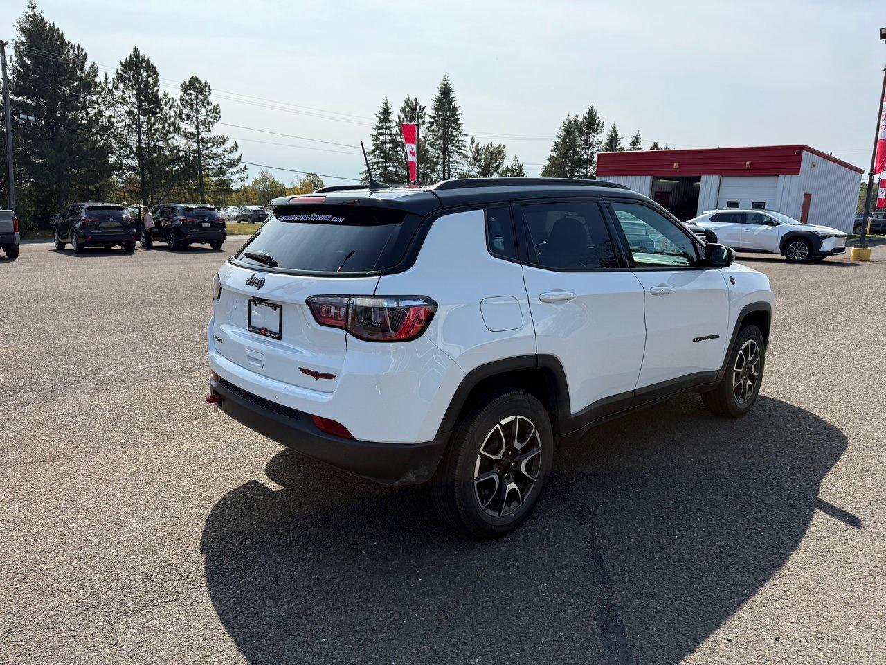 2024 Jeep Compass Trailhawk Photo4