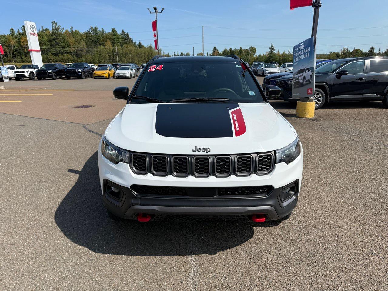 2024 Jeep Compass Trailhawk Photo1