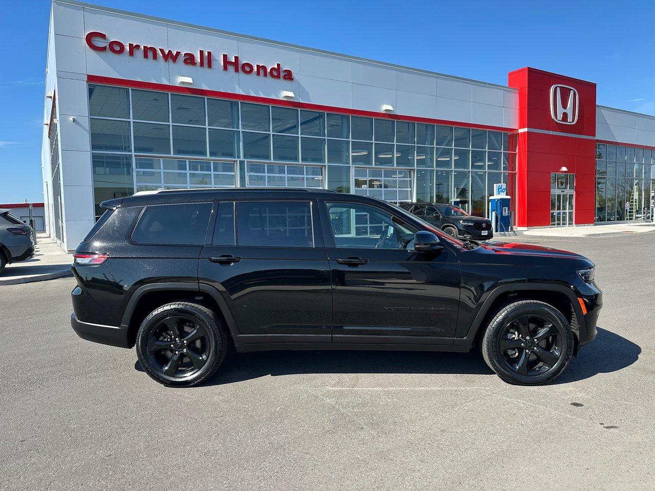 2023 Jeep Grand Cherokee L Limited Photo3