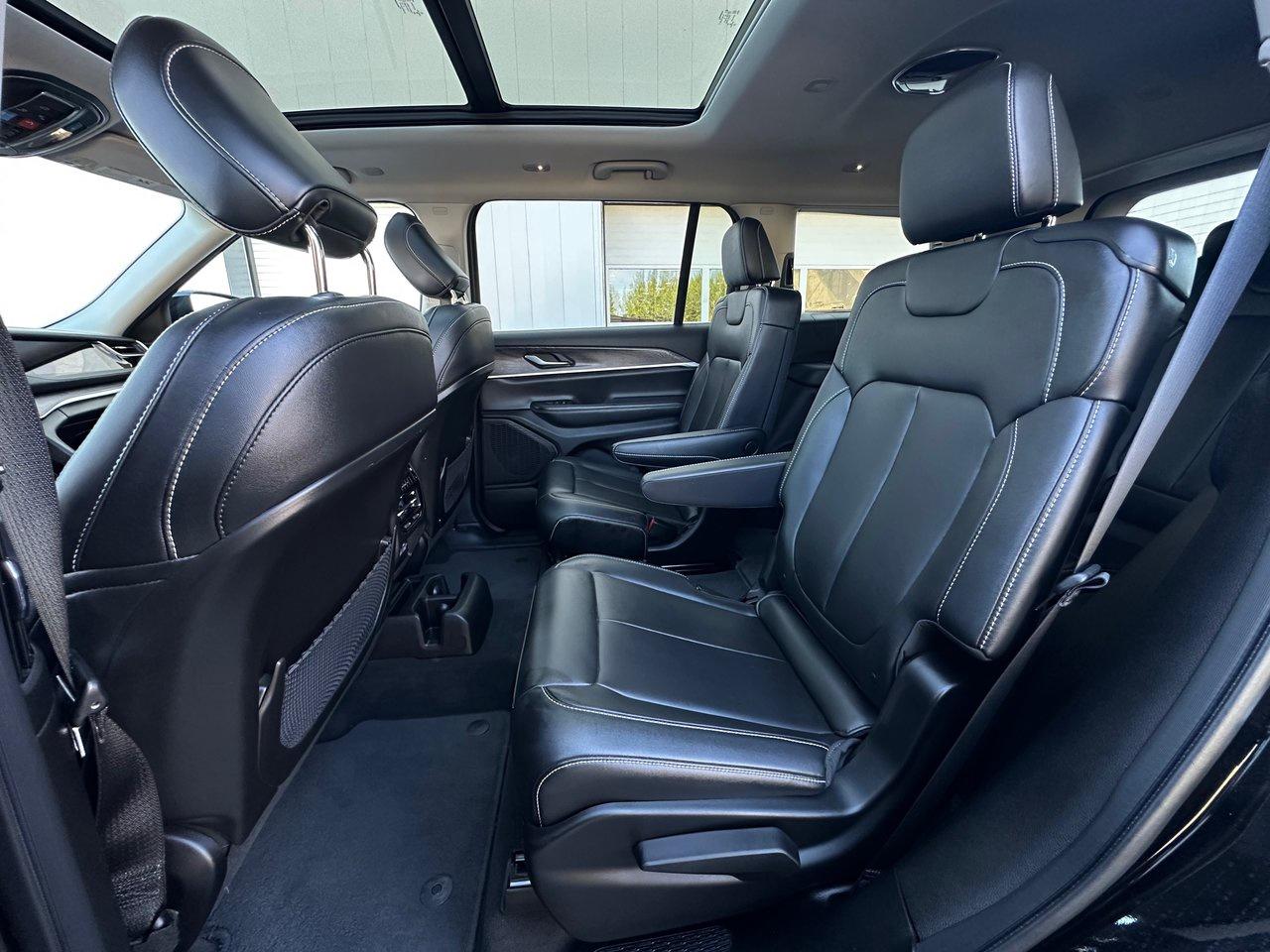 2023 Jeep Grand Cherokee L Limited Photo