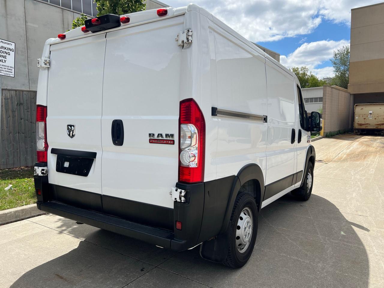 2020 RAM Cargo Van 1500 mid 150 - Photo #9
