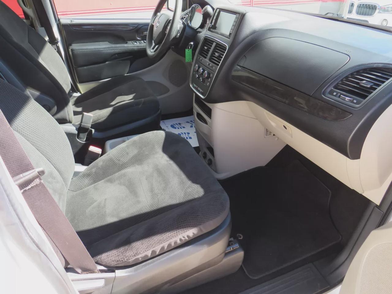 2019 Dodge Grand Caravan SXT  | Safety Certified | 7 Passenger | DVD Entertainment System | Tints | Alloy Rims | Stow&Go Seating | Digital Touchscreen | Reverse Camera | AUX | Bluetooth | Cruise Control Photo