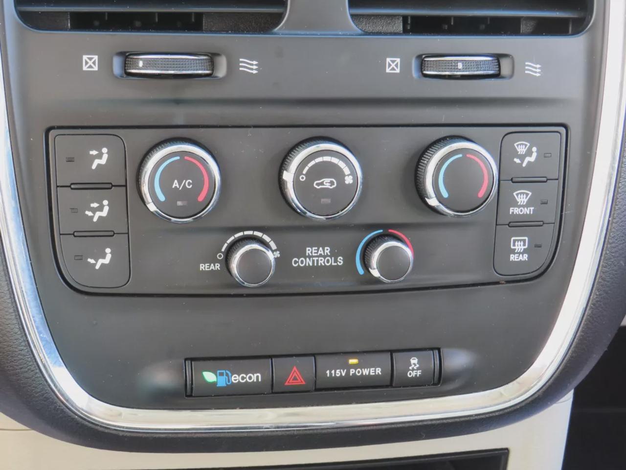 2019 Dodge Grand Caravan SXT  | Safety Certified | 7 Passenger | DVD Entertainment System | Tints | Alloy Rims | Stow&Go Seating | Digital Touchscreen | Reverse Camera | AUX | Bluetooth | Cruise Control Photo
