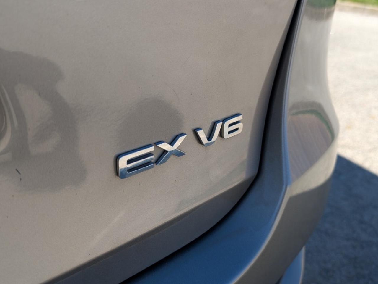 2019 Kia Sorento EX  **V6 ENGINE - 7 PASSENGER** Photo