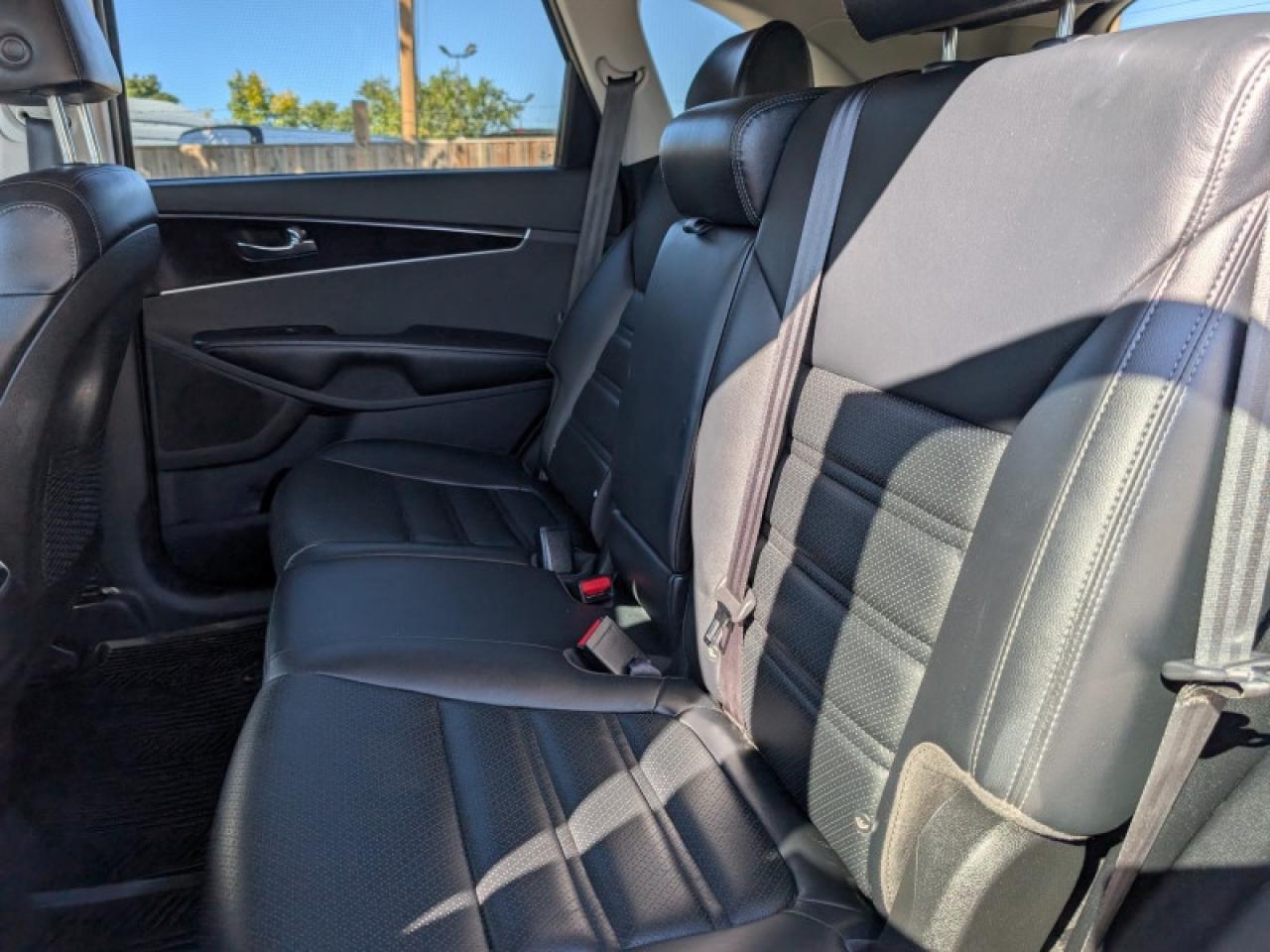 2019 Kia Sorento EX  **V6 ENGINE - 7 PASSENGER** Photo