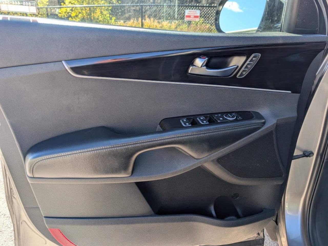 2019 Kia Sorento EX  **V6 ENGINE - 7 PASSENGER** Photo