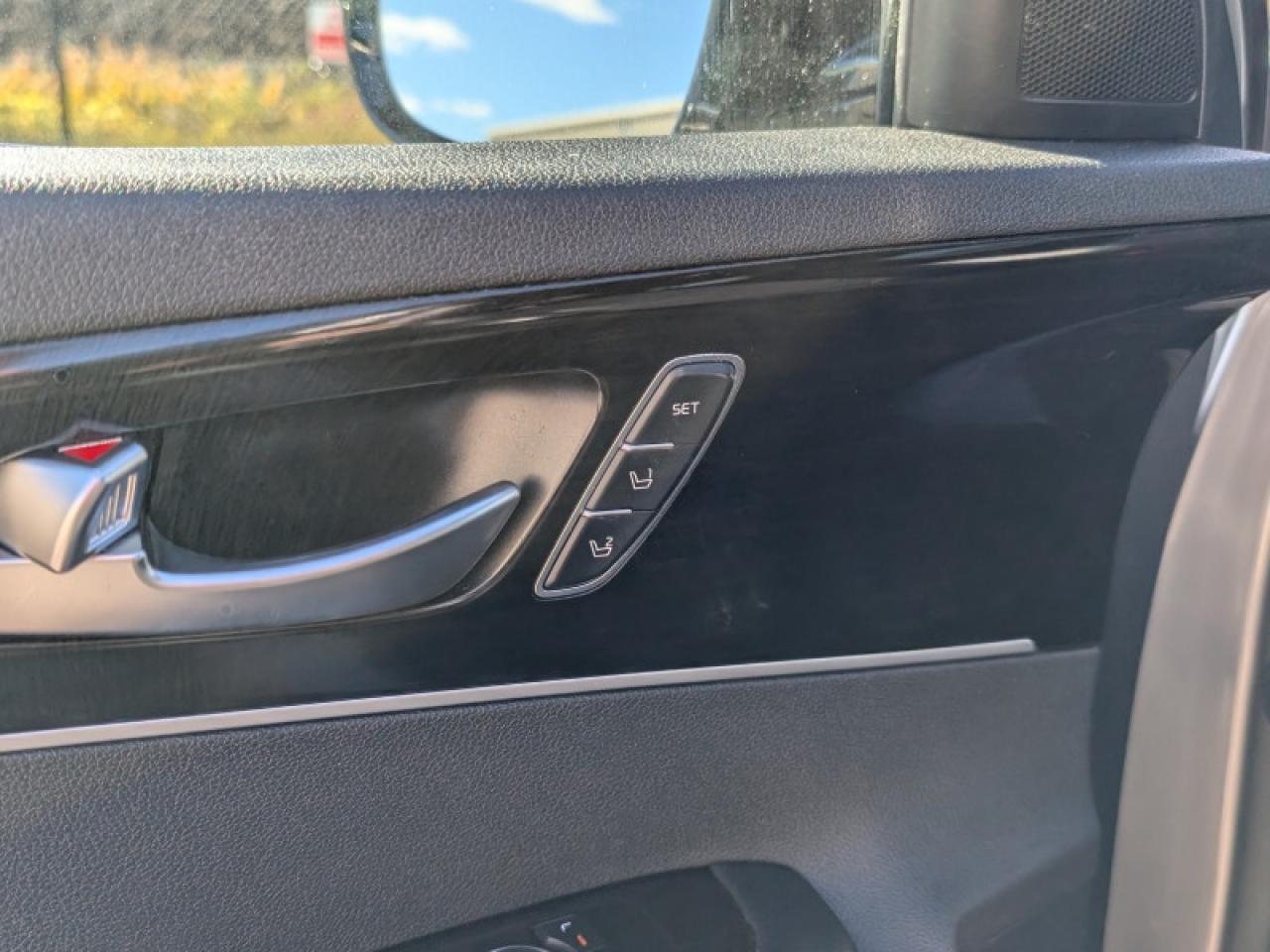 2019 Kia Sorento EX  **V6 ENGINE - 7 PASSENGER** Photo