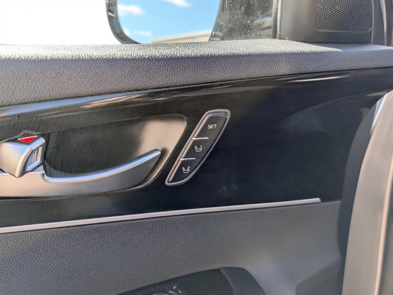 2019 Kia Sorento EX  **V6 ENGINE - 7 PASSENGER** Photo