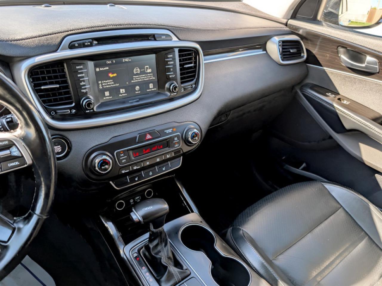 2019 Kia Sorento EX  **V6 ENGINE - 7 PASSENGER** Photo