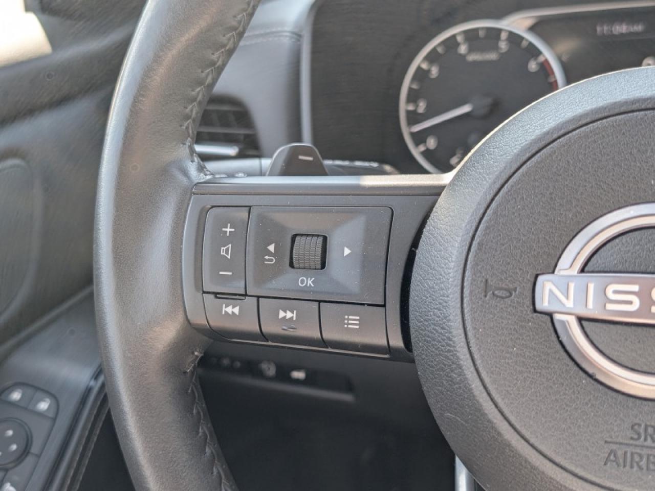 2024 Nissan Rogue SV Moonroof  **PANO ROOF - PWR GATE** Photo