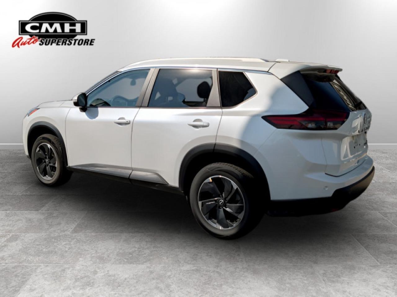 2024 Nissan Rogue SV Moonroof  **PANO ROOF - PWR GATE** Photo