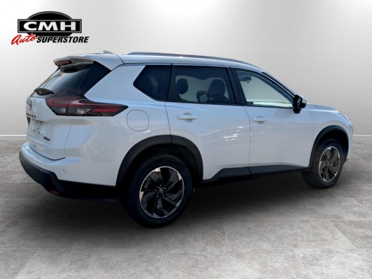 2024 Nissan Rogue SV Moonroof  **PANO ROOF - PWR GATE** Photo4