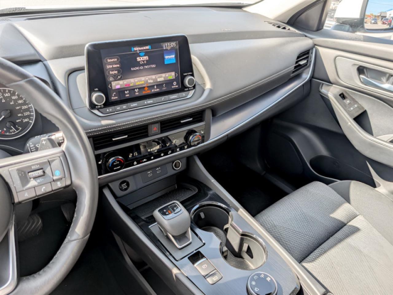 2024 Nissan Rogue SV Moonroof  **PANO ROOF - PWR GATE** Photo