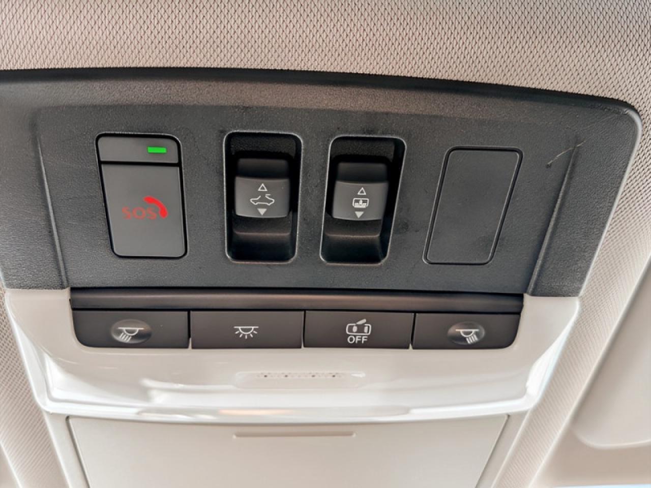 2024 Nissan Rogue SV Moonroof  **PANO ROOF - PWR GATE** Photo