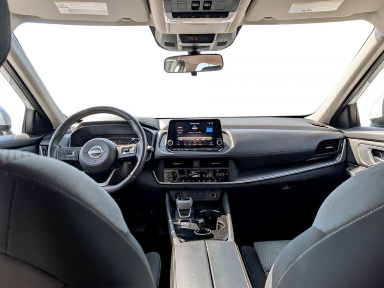 2024 Nissan Rogue SV Moonroof  **PANO ROOF - PWR GATE** Photo