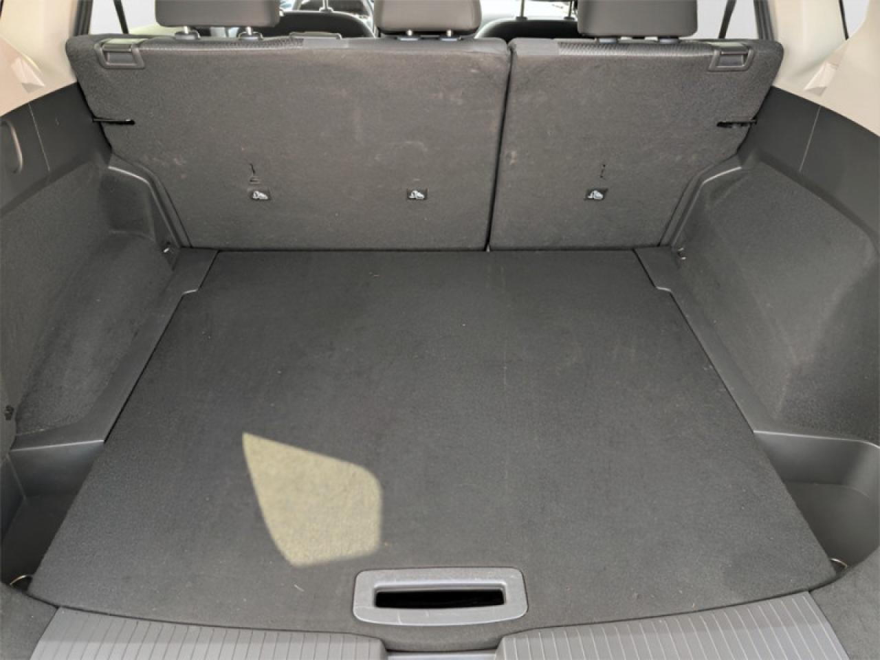 2024 Nissan Rogue SV Moonroof  **PANO ROOF - PWR GATE** Photo