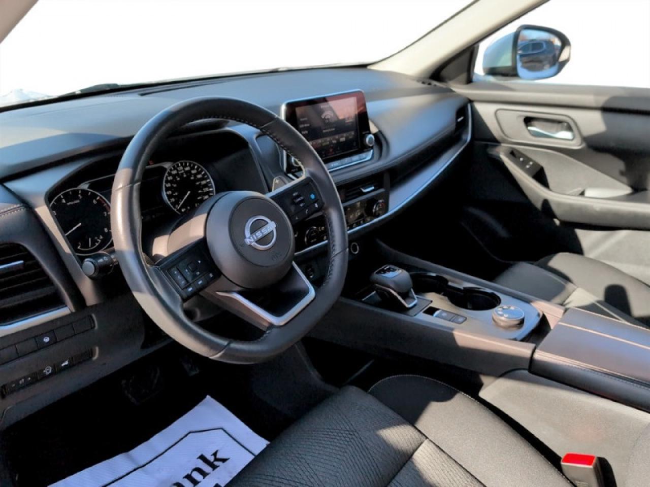 2024 Nissan Rogue SV Moonroof  **PANO ROOF - PWR GATE** Photo