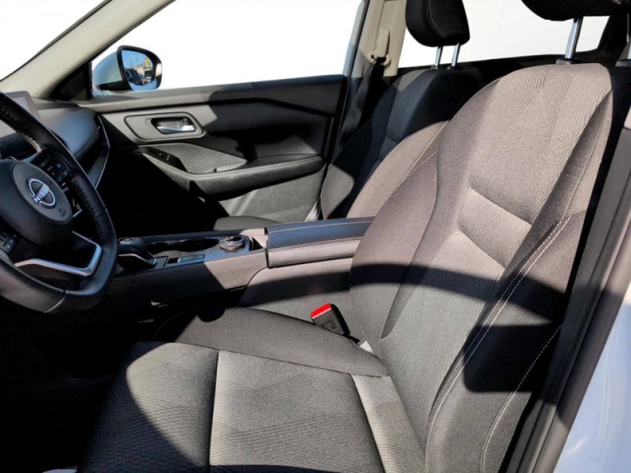 2024 Nissan Rogue SV Moonroof  **PANO ROOF - PWR GATE** Photo