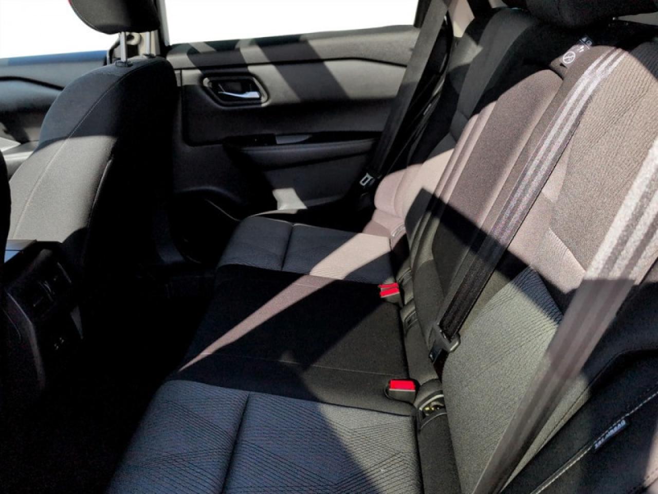 2024 Nissan Rogue SV Moonroof  **PANO ROOF - PWR GATE** Photo