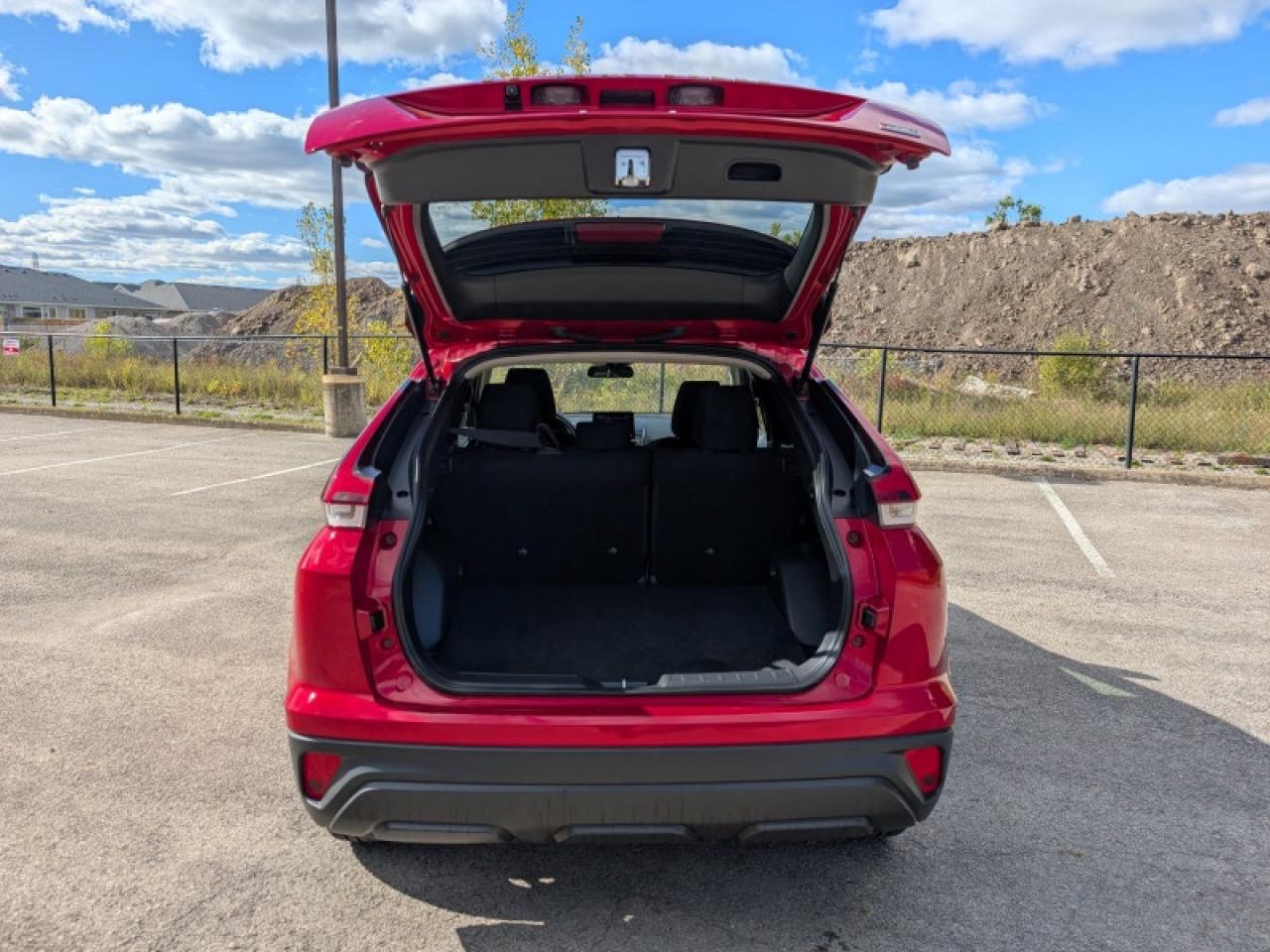 2022 Mitsubishi Eclipse Cross ES  **COL SENS - HTD SEATS** Photo