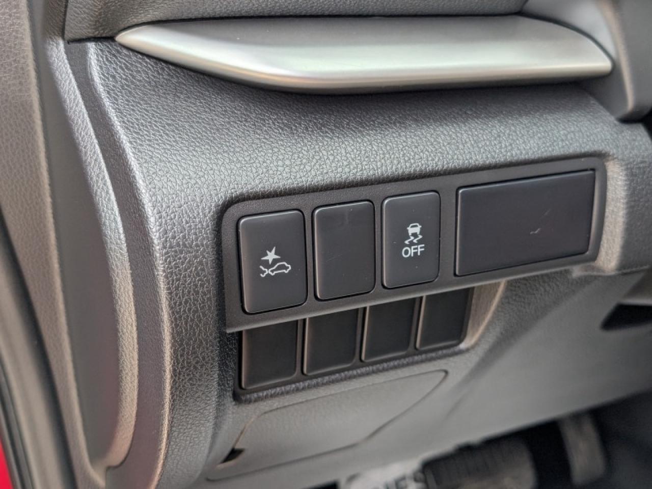 2022 Mitsubishi Eclipse Cross ES  **COL SENS - HTD SEATS** Photo
