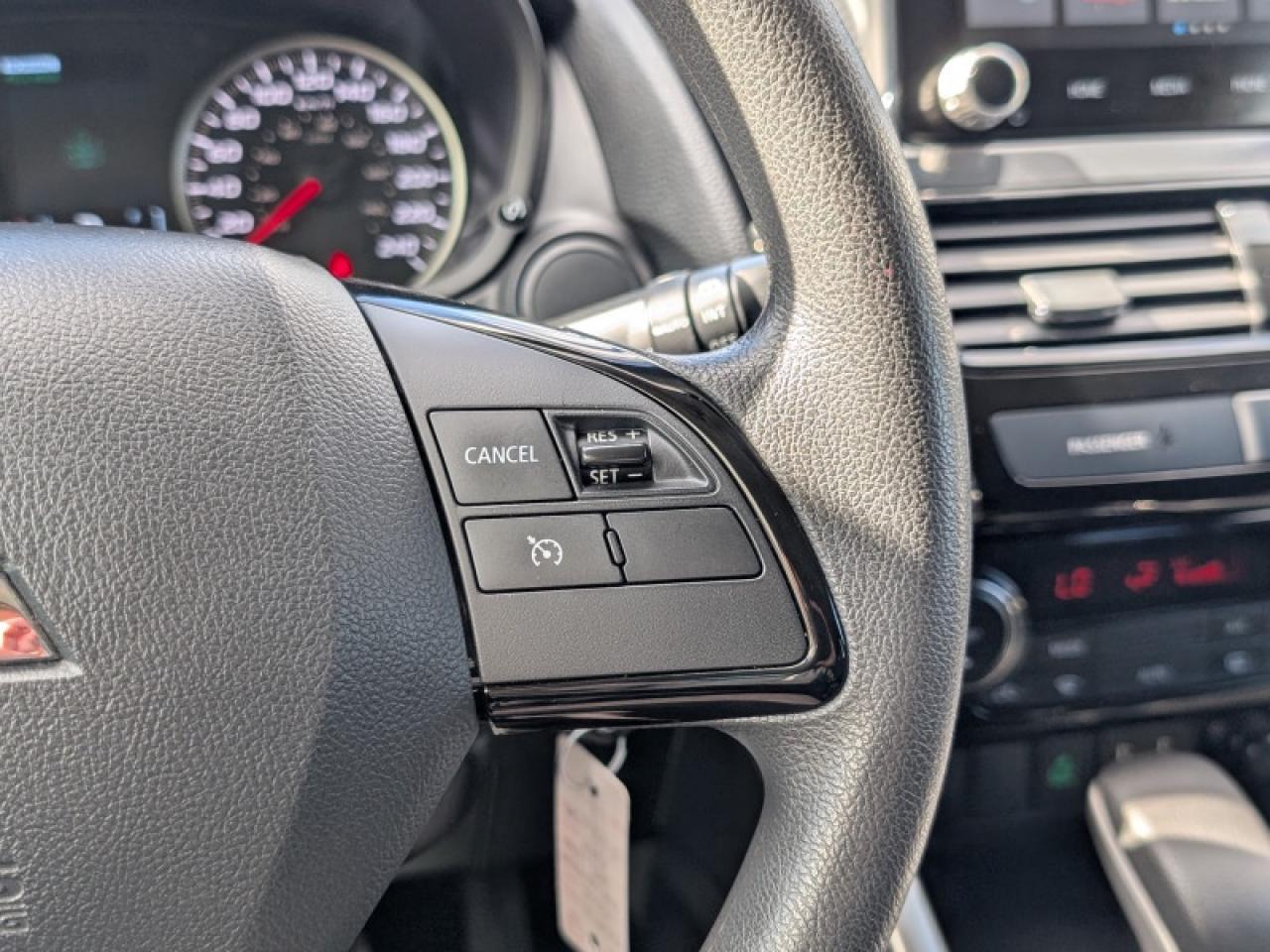 2022 Mitsubishi Eclipse Cross ES  **COL SENS - HTD SEATS** Photo