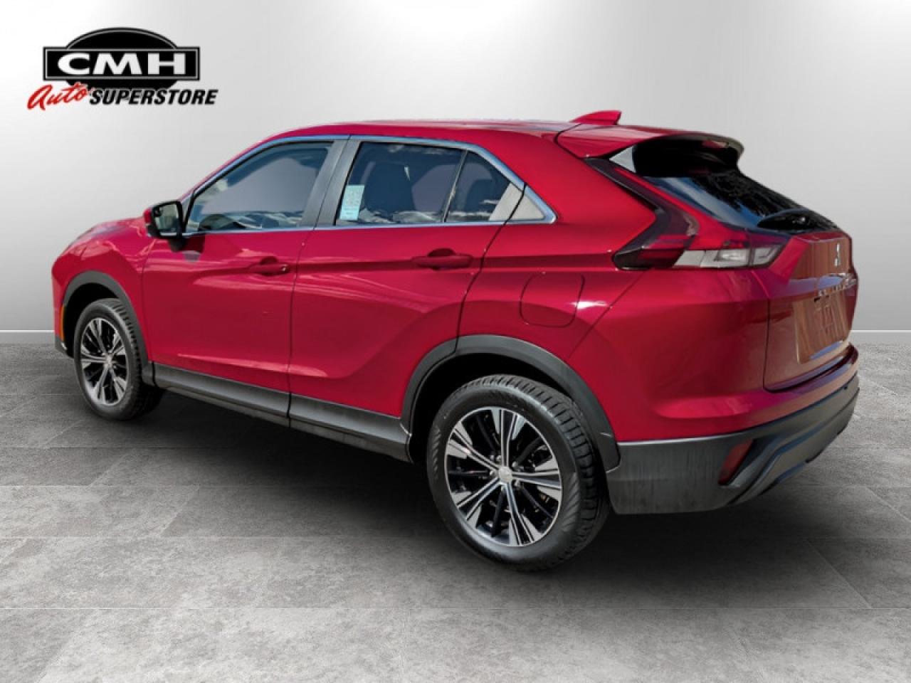 2022 Mitsubishi Eclipse Cross ES  **COL SENS - HTD SEATS** Photo2