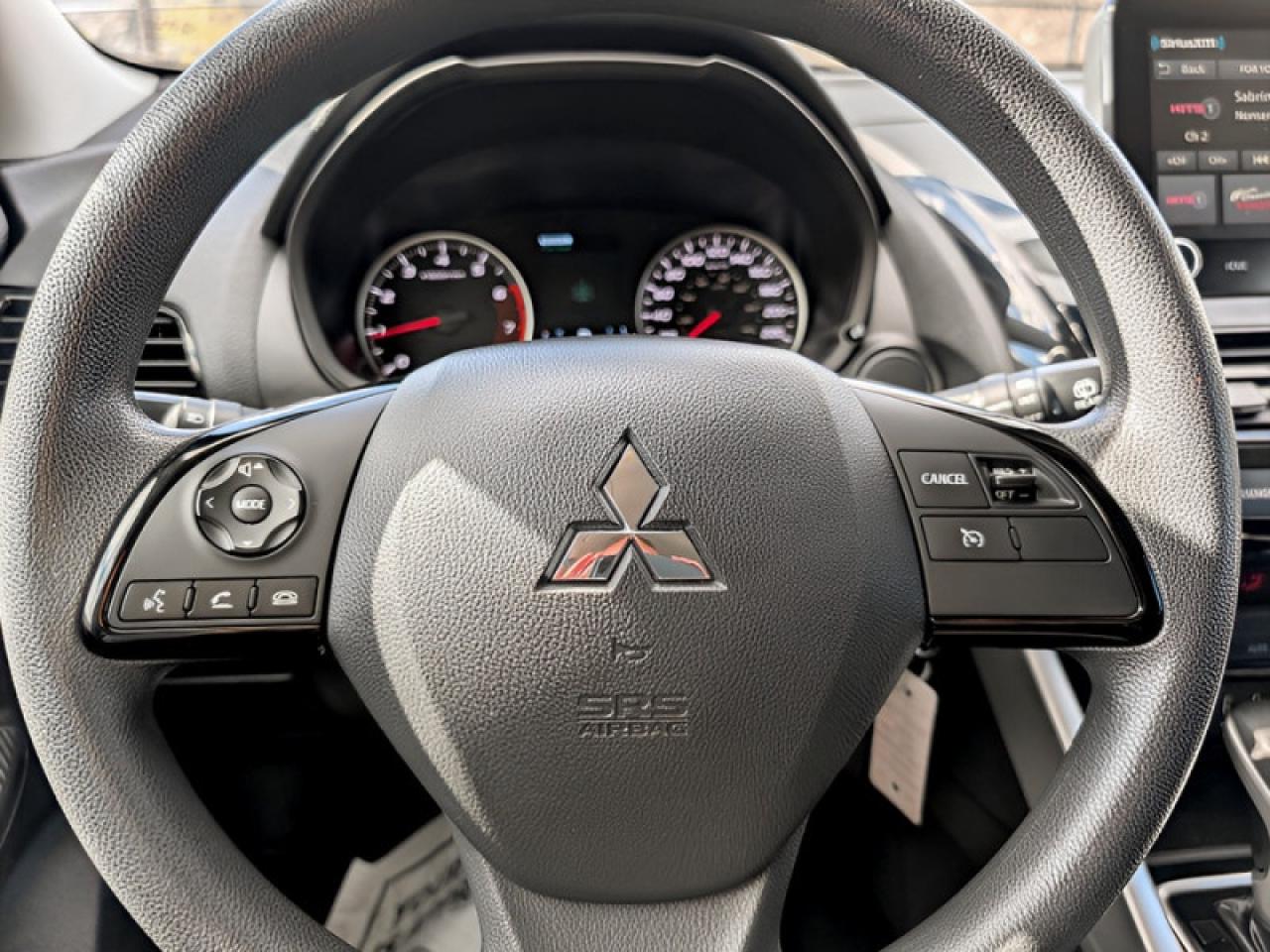 2022 Mitsubishi Eclipse Cross ES  **COL SENS - HTD SEATS** Photo