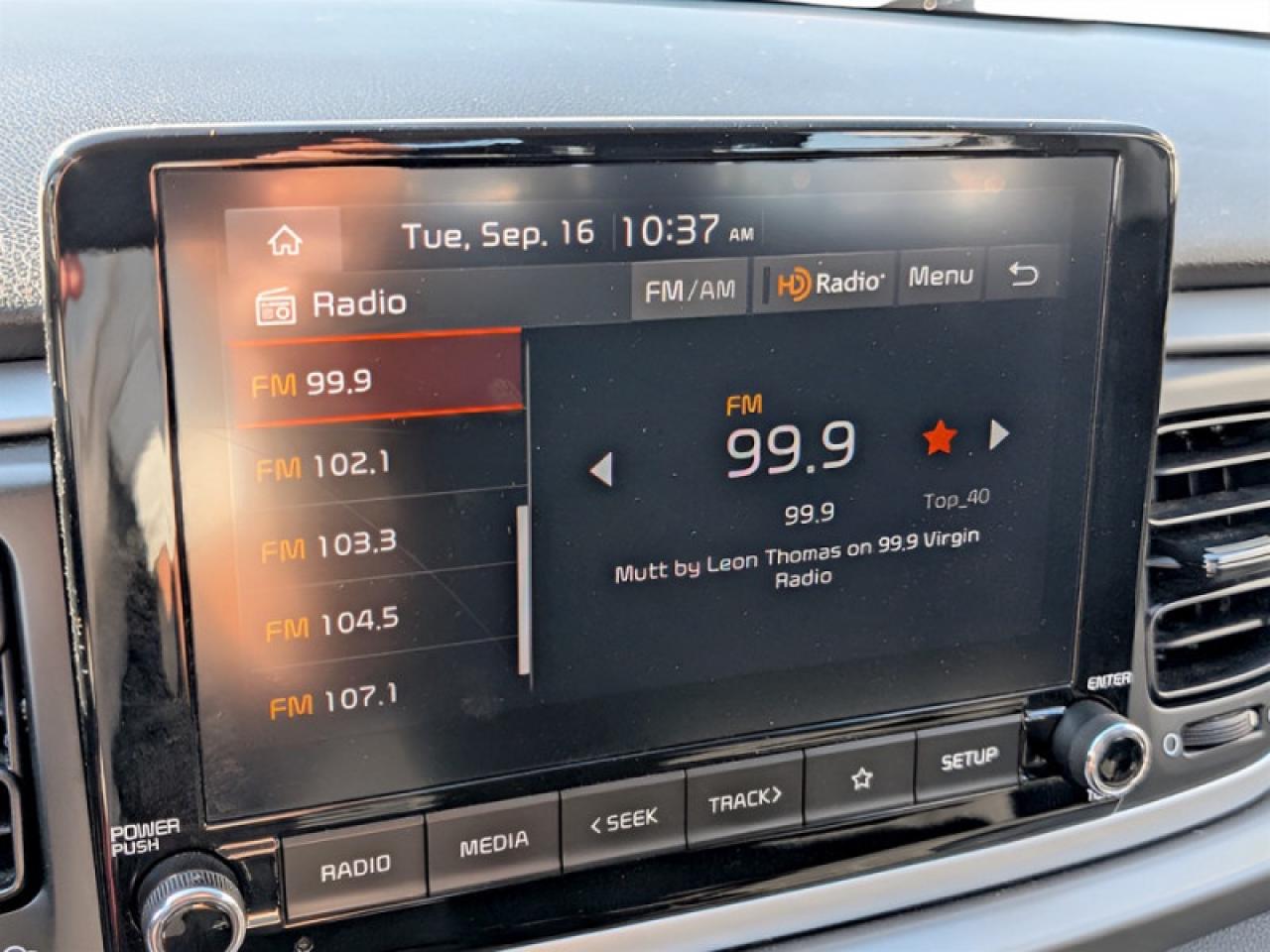 2022 Kia Rio 5-Door LX+  **REAR CAM - HTD SEATS** Photo