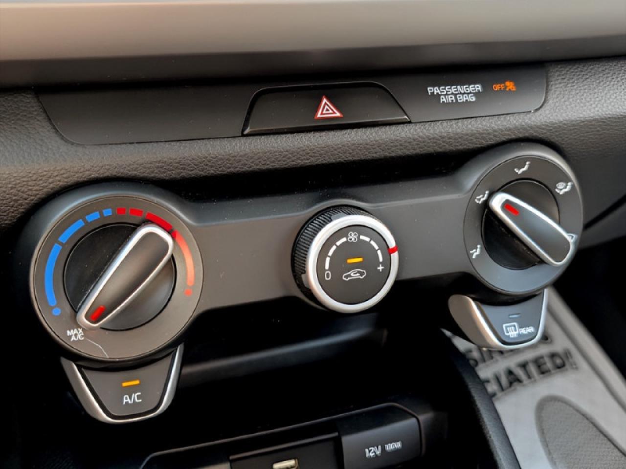 2022 Kia Rio 5-Door LX+  **REAR CAM - HTD SEATS** Photo