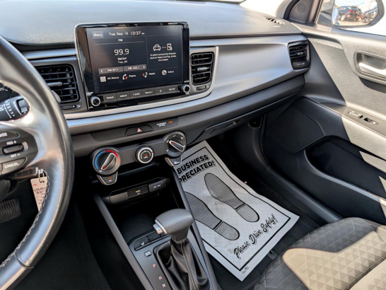 2022 Kia Rio 5-Door LX+  **REAR CAM - HTD SEATS** Photo