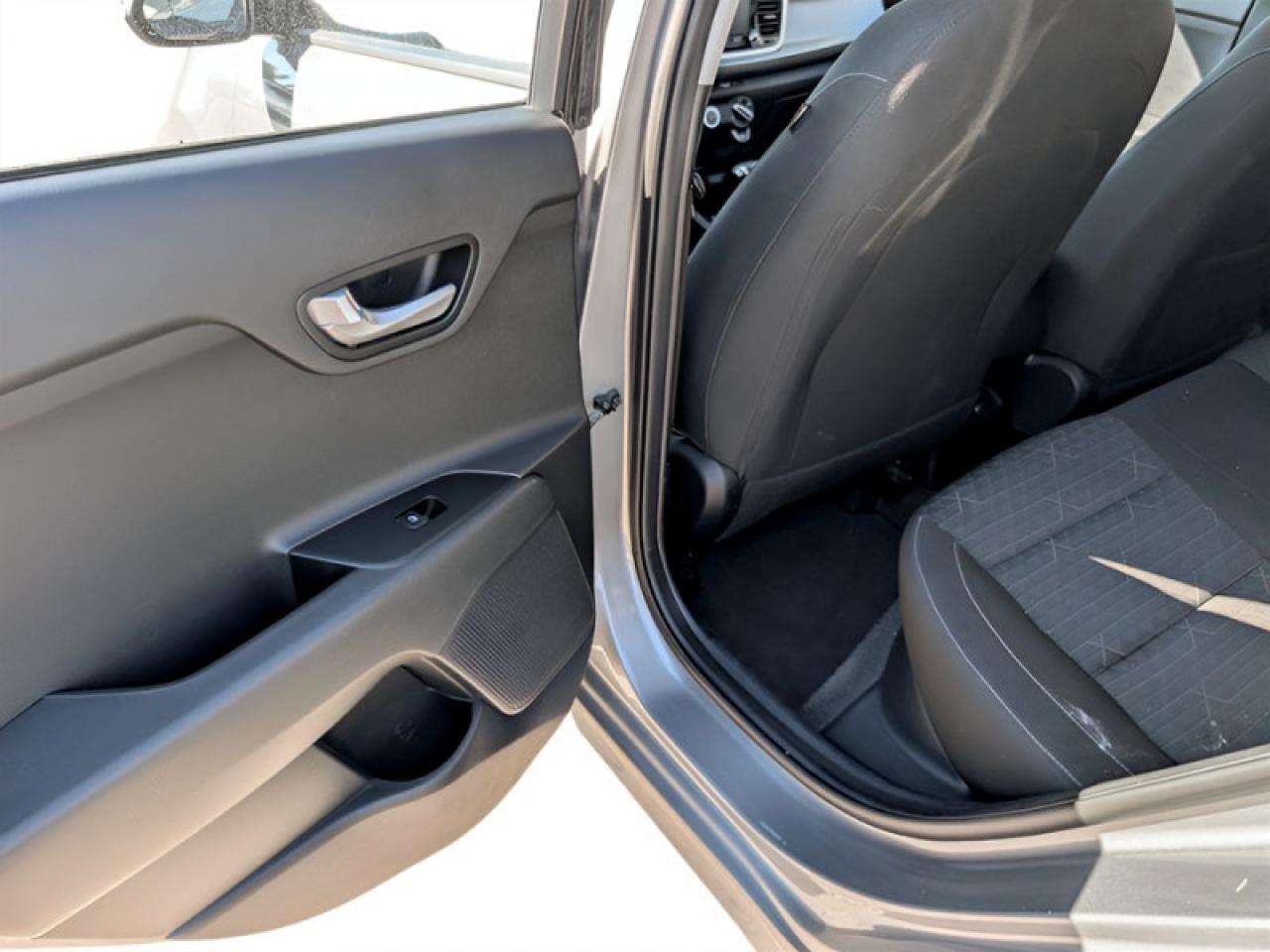 2022 Kia Rio 5-Door LX+  **REAR CAM - HTD SEATS** Photo